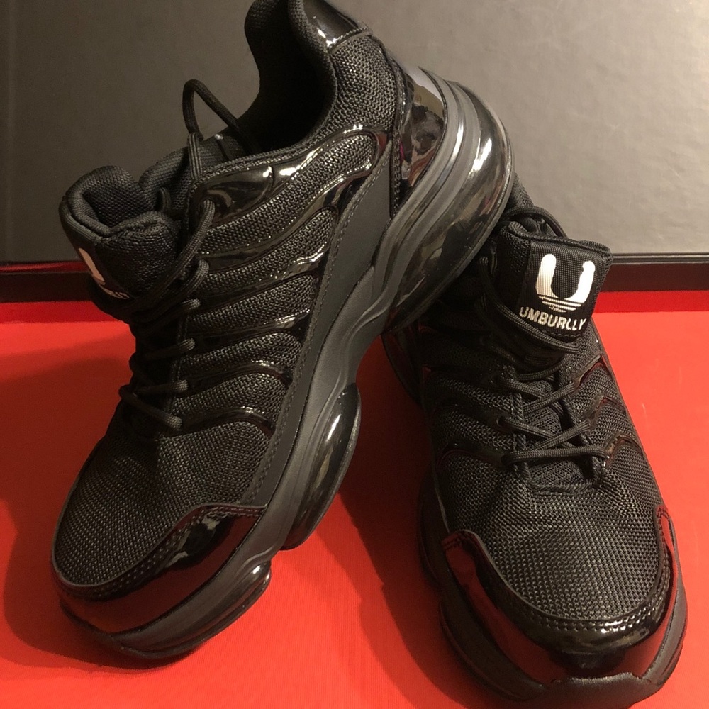 Black UmburllY Men’s Safety Shoes, Anti-Smash, Anti-Puncture with Thick Soles